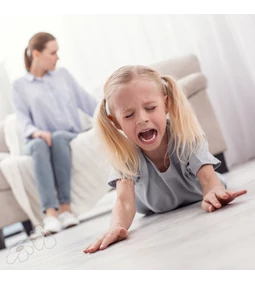 Hiszti vagy meltdown? – Hogyan ismerjük fel, és hogyan reagáljunk jól?